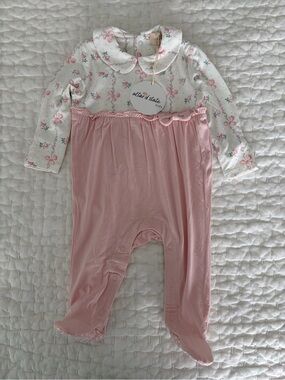 NWT Angel Dear/Altar’d State Kids Peter Pan Collar Ribbon Bow & Floral Footie